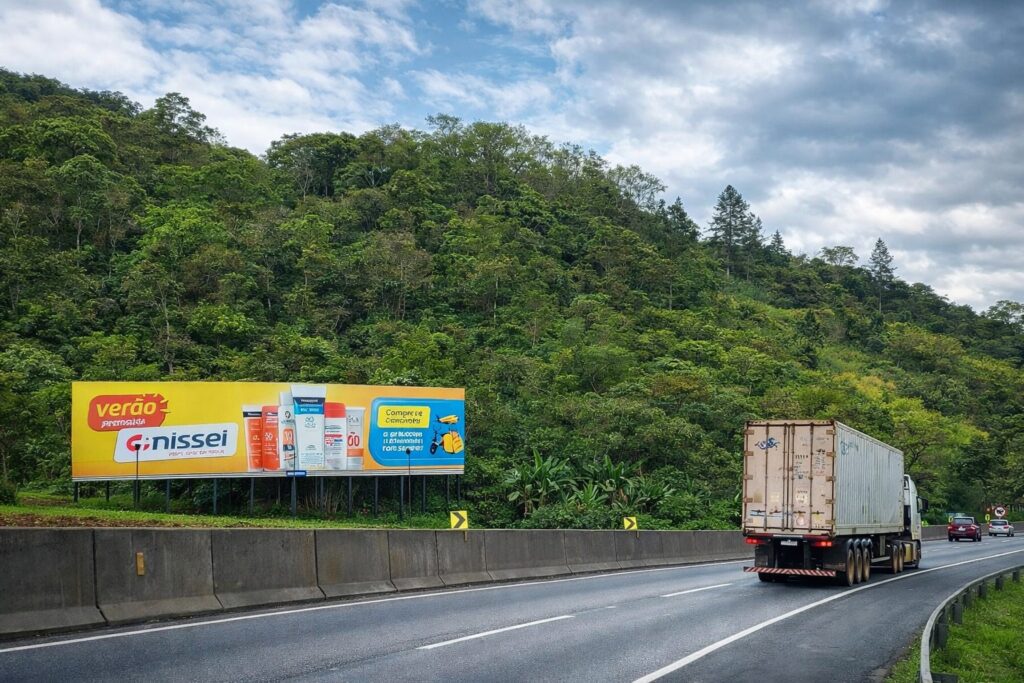 Painel Mega com iluminacao 3000x600 Morretes_BR 277 km 33 sentido Curitiba_Paranagua. Ha 700m do Restaurante Roda Dagua 1 1