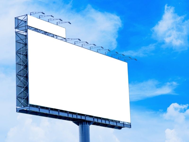 Painel Rodoviário em Araucária: O Impacto da Mídia OOH no Maior Polo Industrial do Estado