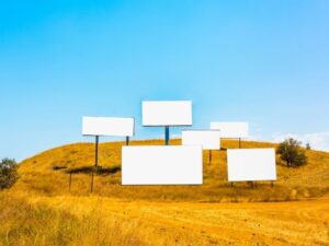 Painel Rodoviário em Morretes: Exposição de Elite no Corredor do Turismo e do Desenvolvimento