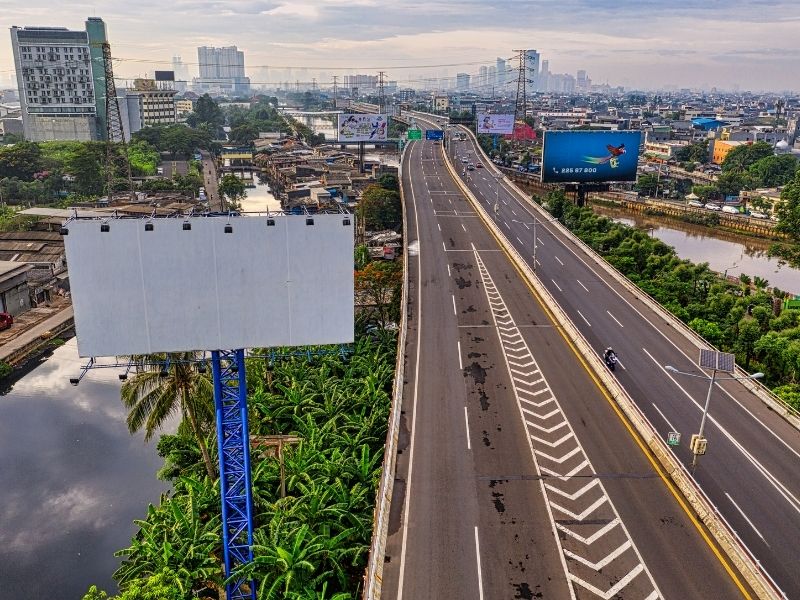 Painel Rodoviário no Sul do Brasil: Domine o Mercado da Região Mais Próspera do País